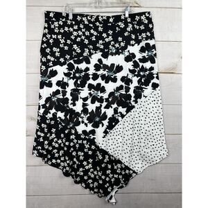 Heather's Closet Skirt Womens 2X Black White Floral Pointed Hem Stretch Boho NWT